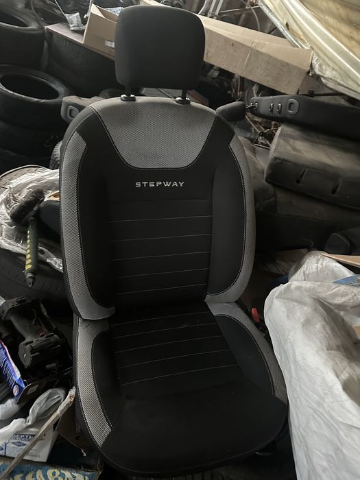 Сидения Рено логан сандеро