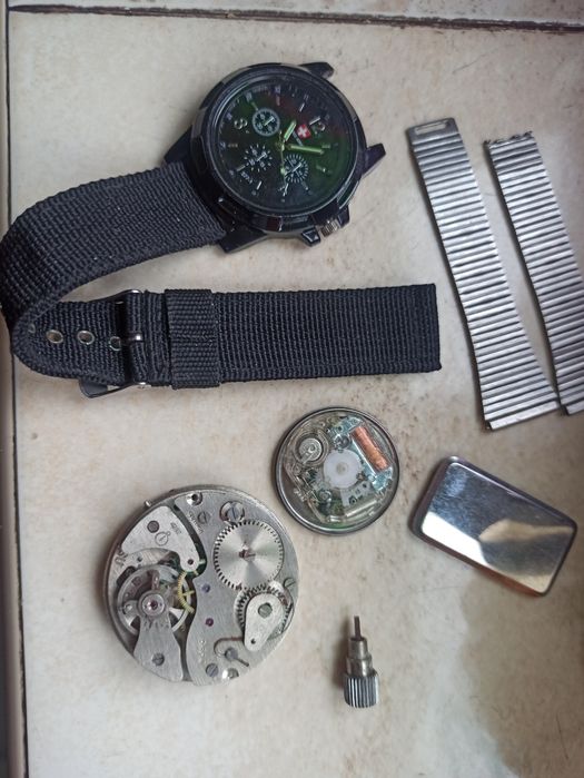 Хлам часовых механизмов.