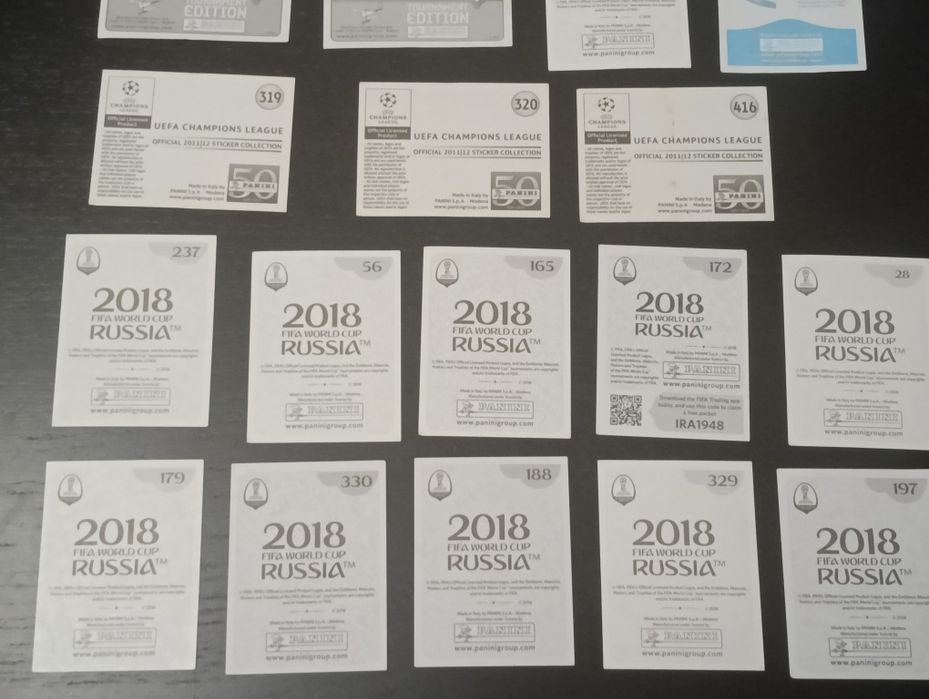 Lote de 22 cromos diversos ( várias coleções)