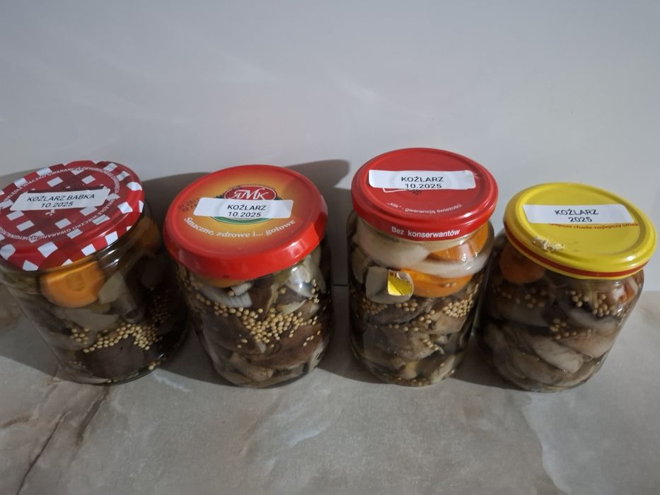 Koźlarze/kozaki, maślaki, zajączki marynowane w zalewie octowej