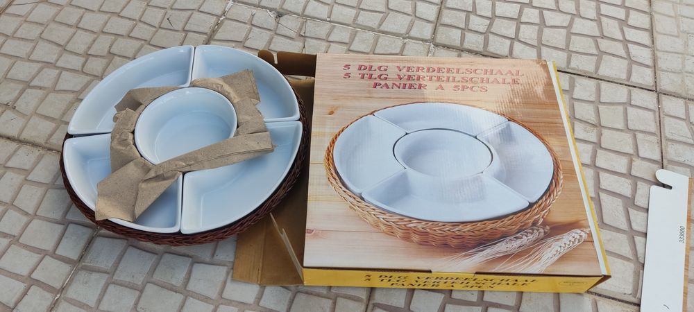 Prato travessa 5 divisórias várias unidades (ultimas unidades) Novo