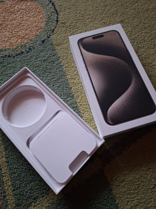 Karton pudelko iphone 15 pro max oryginalne