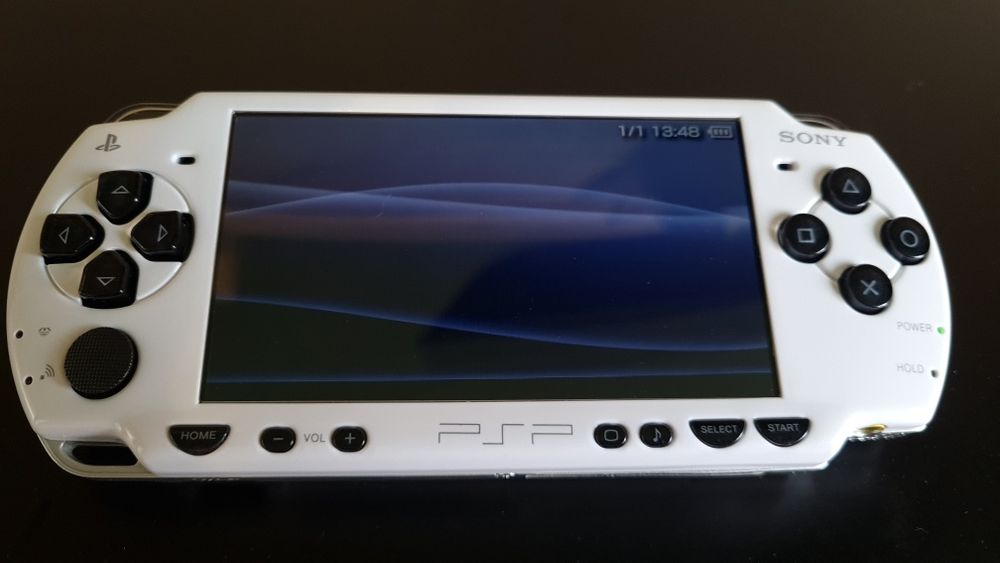 Приставка Sony PSP 2000 white 32gb