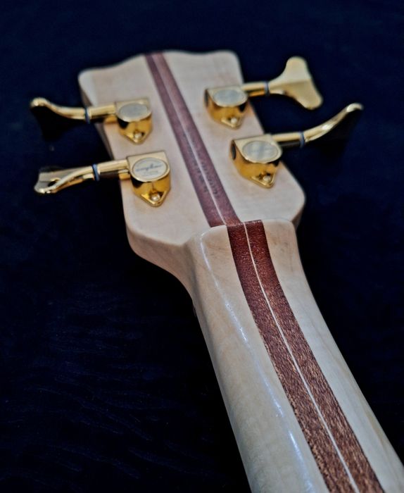 Gitara basowa, short scale, 4 struny, lutnicza, bas