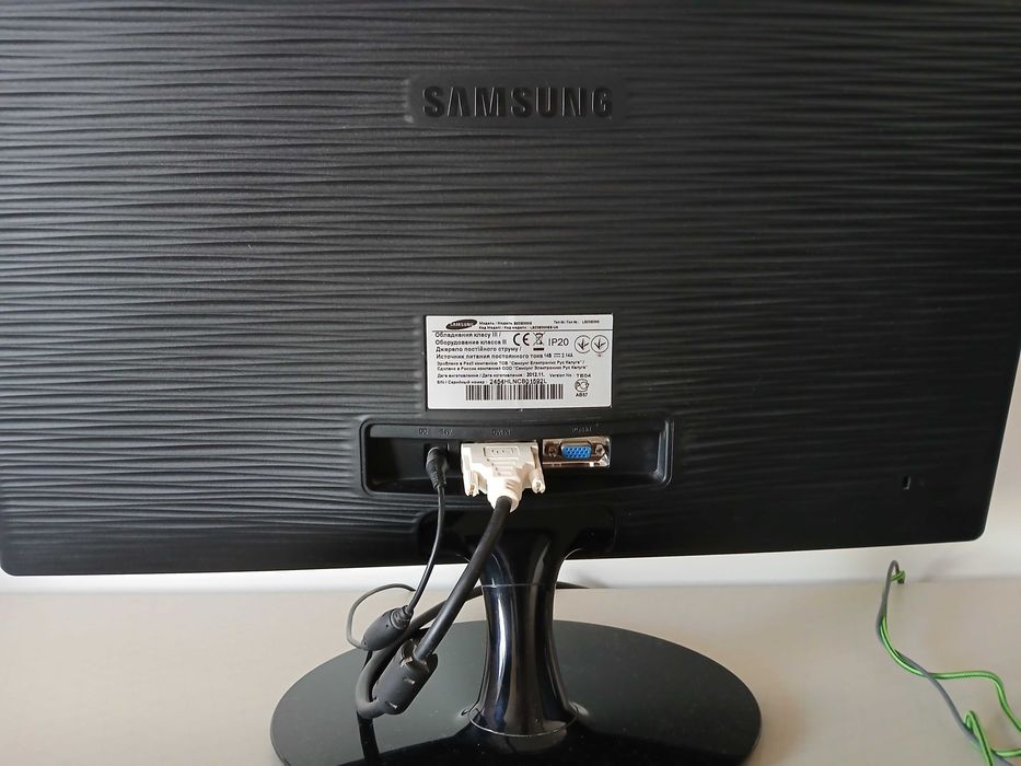 Монітор 19 дюймів LG W1946 у доброму стані, домашній