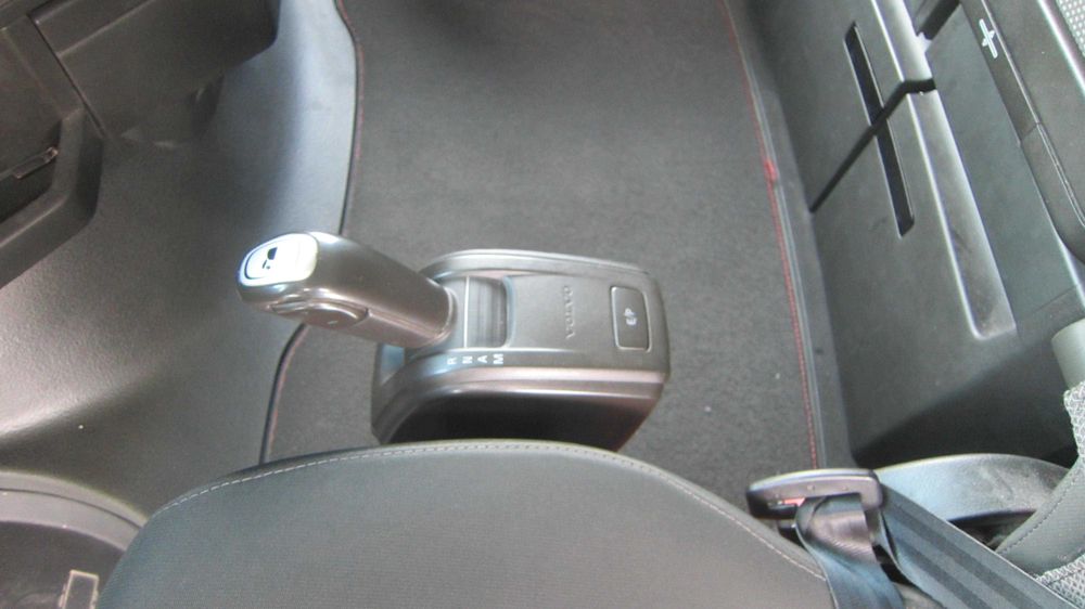 Тягач Volvo FH 13 420 Euro5 з Bodex Kis 3WA