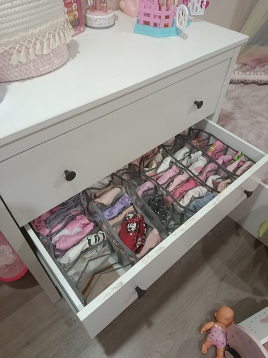 Cómoda HEMMES Ikea