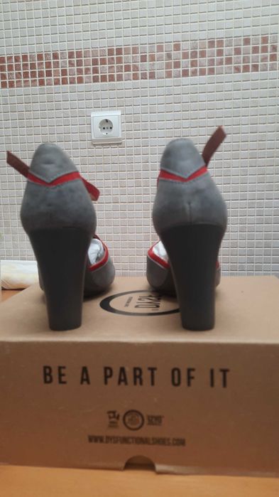 Sapatos altos nº 36