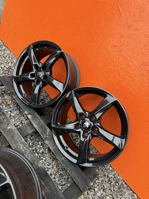 Диски R17 5.114,3 ET42 цо 66.1 рено меган 3 4 сценік ниссан  тойота