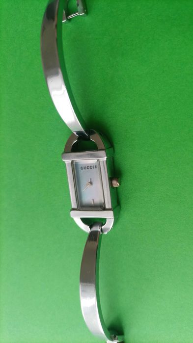 Gucci zegarek damski Sapphire Crystal Swiss