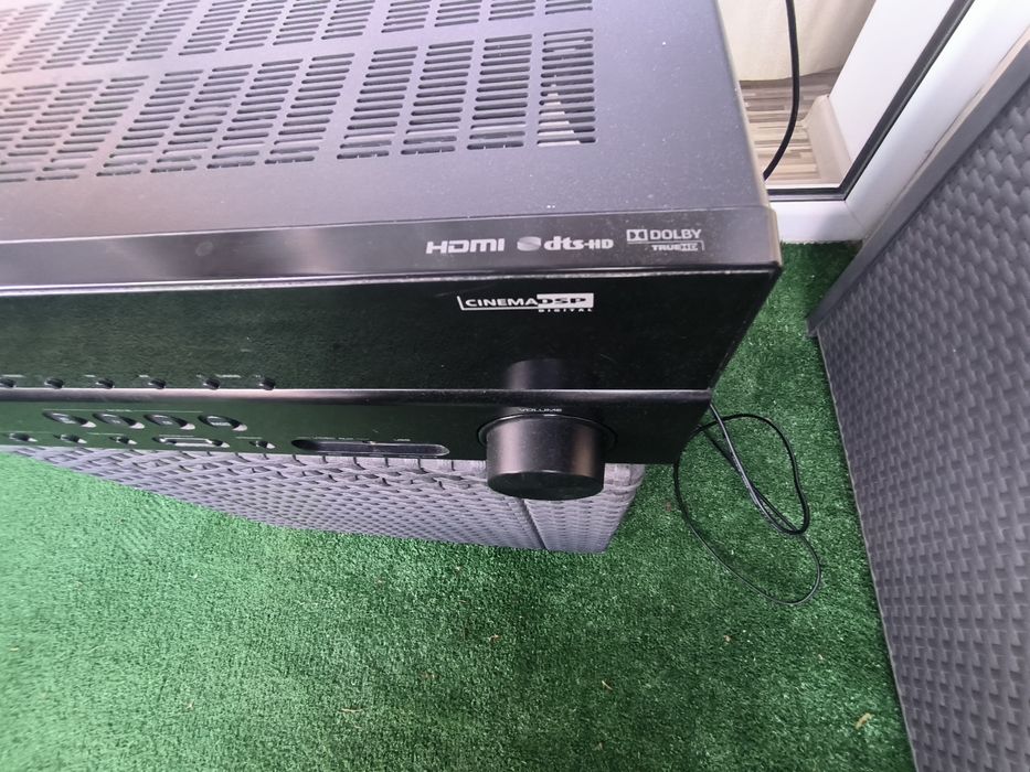 Amplituner Yamaha RX-V373