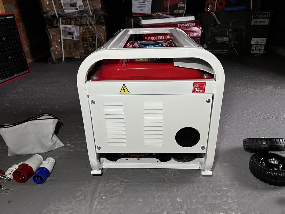 Бензиновий генератор LOMBARDY 8500  2.3Квт   2х220V + 1х380V