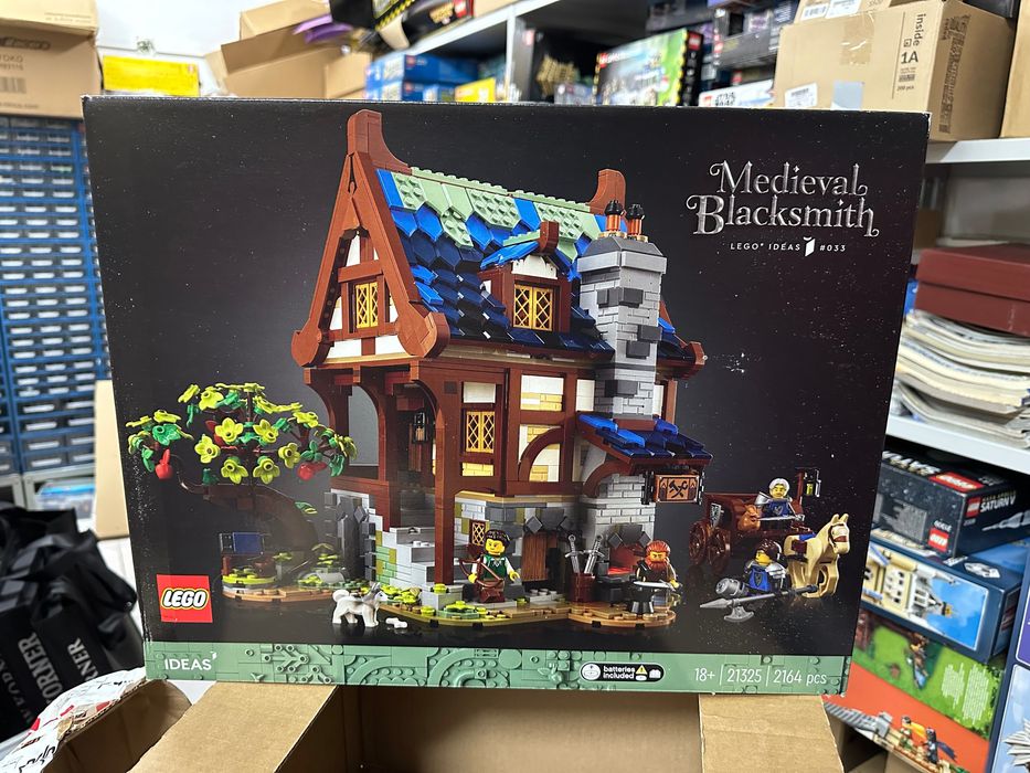Lego Medieval Blacksmith 21325