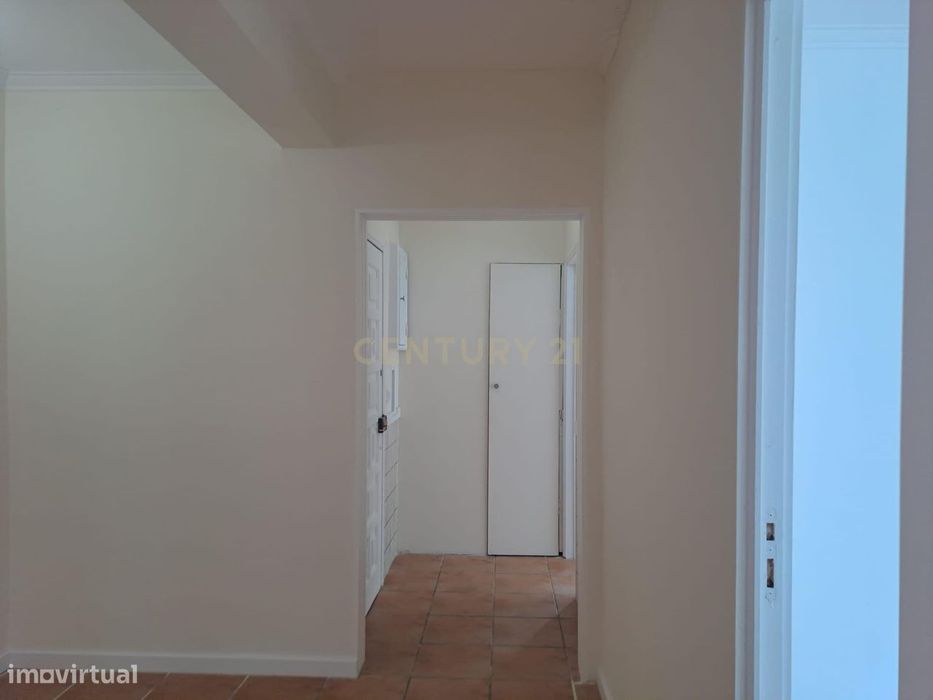 Apartamento T2 - Tapada das Merçês