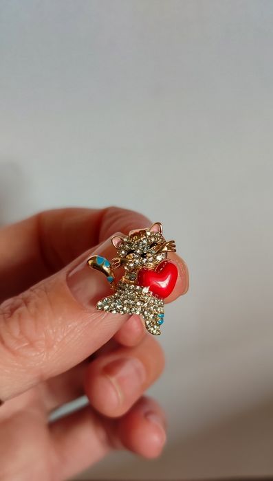 Брошки / прикраси / аксесуари