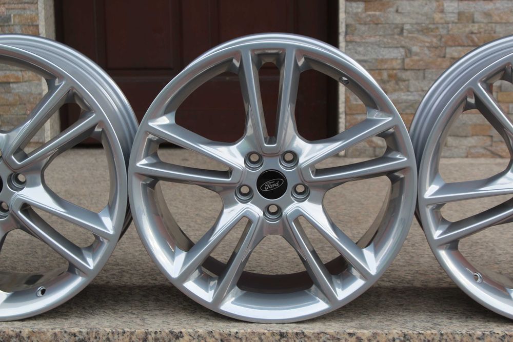 FORD Mondeo Mk4 Mk5 Focus Mk3 Mk4 STLine Kuga VOLVO 5x108 19'' 8J ET55