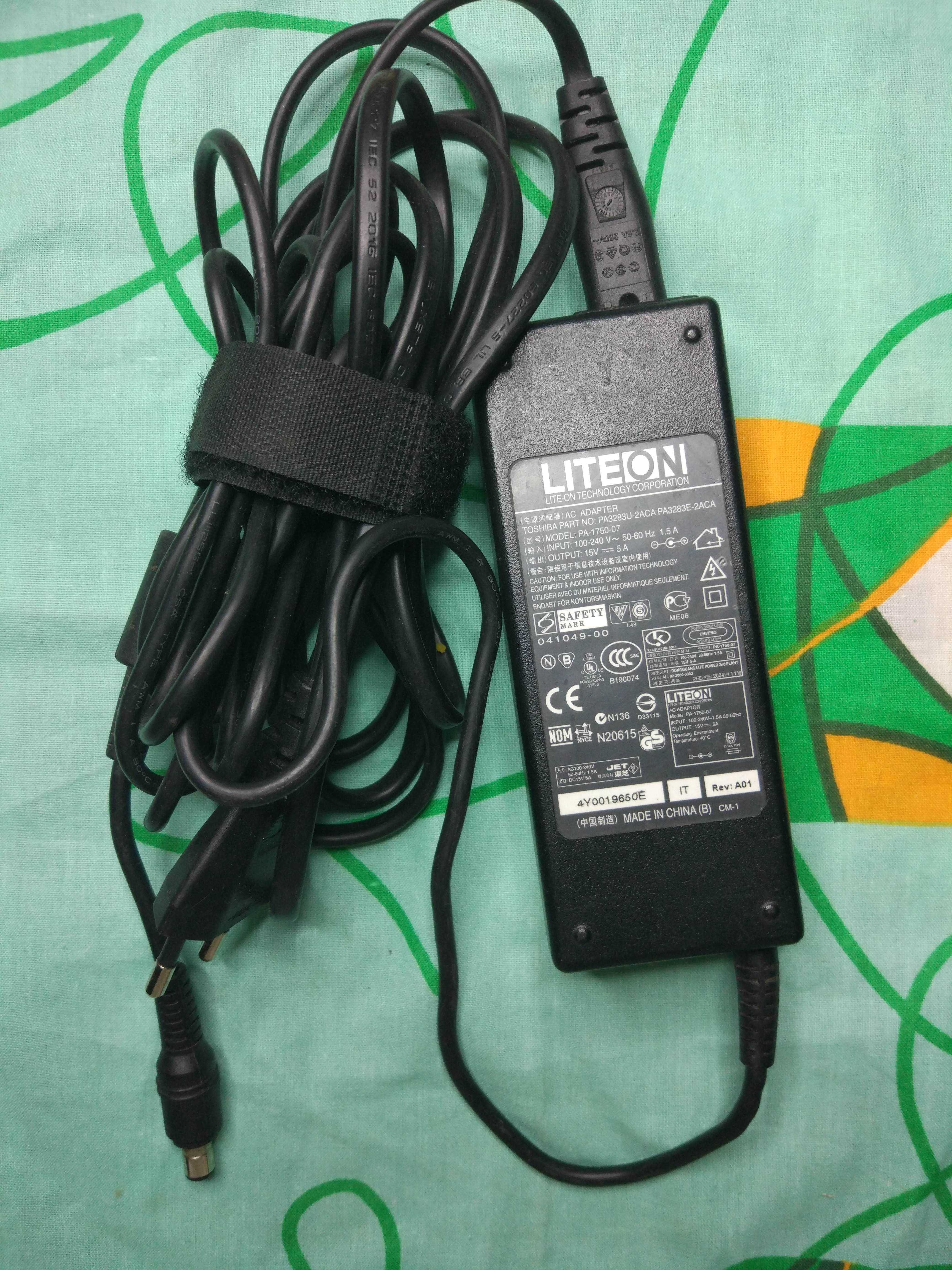 Блок питания зарядное для ноутбука TOSHIBA 15V 5A (6.5mm): 366 грн ...