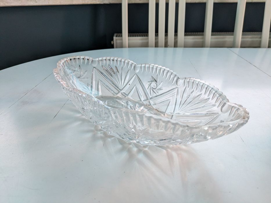 Kryształowy pojemnik