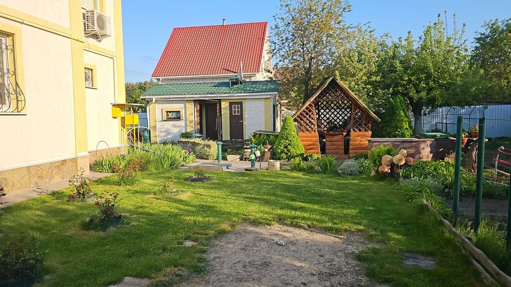 Будинок для тих то хоче тиші, смачного лісового повітря, с. Коржі є відоогляд
