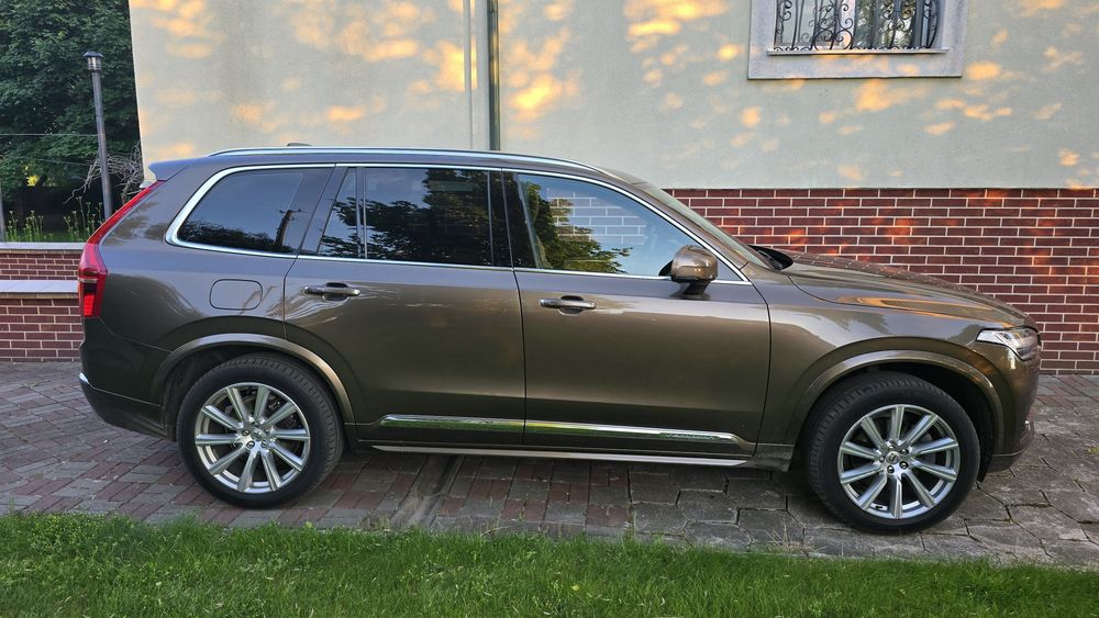 Volvo XC90 2.0 дизель автомат