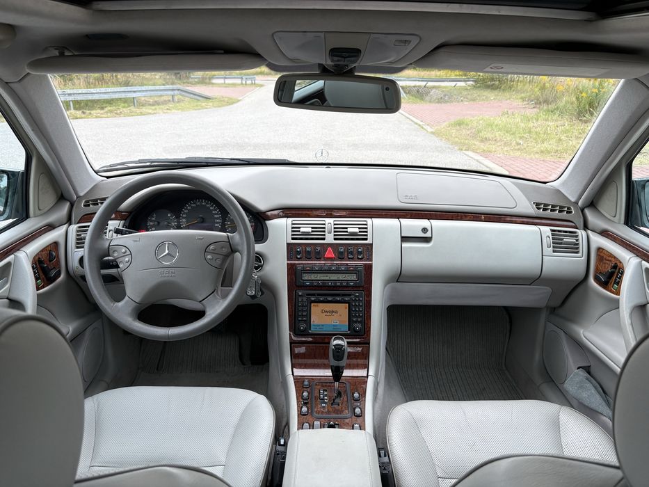 Mercedes-Benz W210 E320 4matic