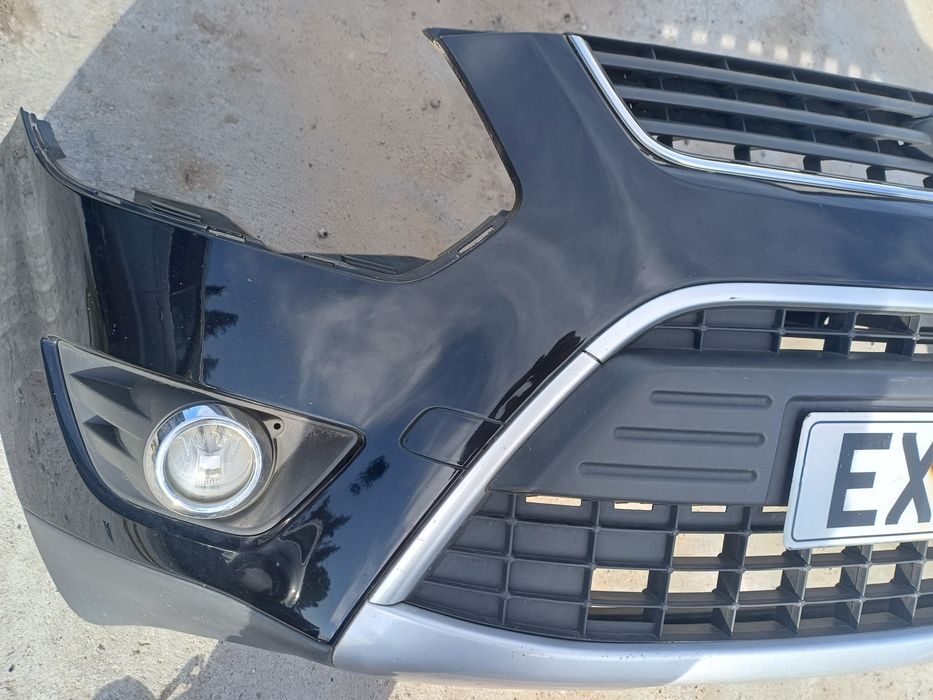 Zderzak przedni Ford Kuga Mk 1 kolor F8-czarny
