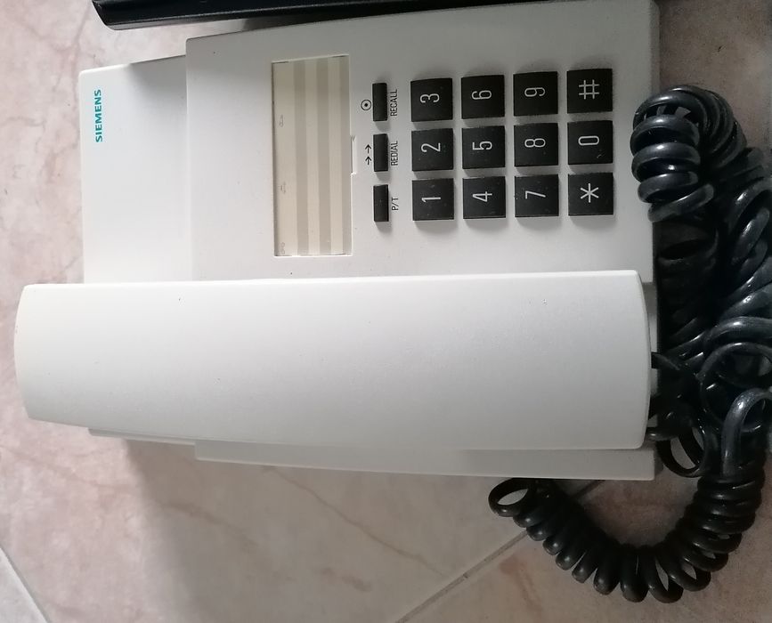 Vendo 7 Telefones fixos