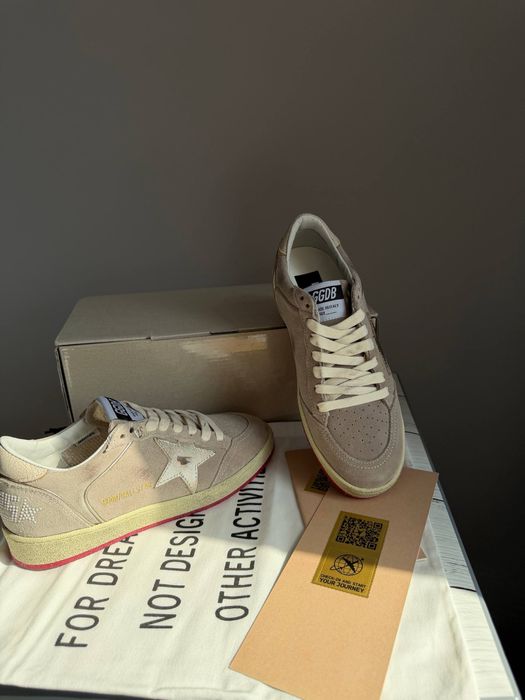 Кеди Golden Goose в наявності голден