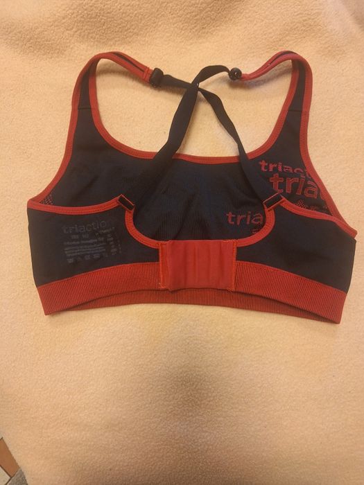 Biustonosz sportowy triumph