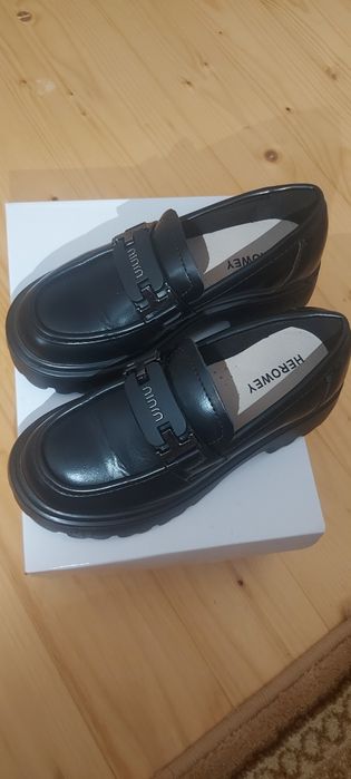 Лофери туфлі чорні 32 розмір