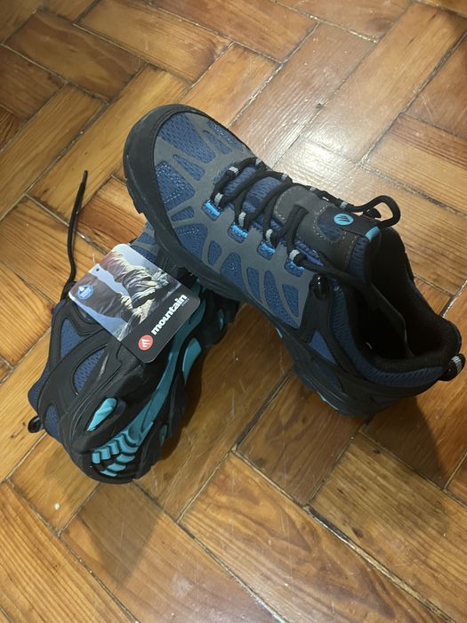 Tenis de montanha novos