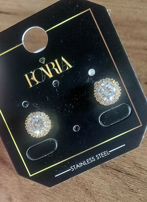 Nowe kolczyki Ecarla.