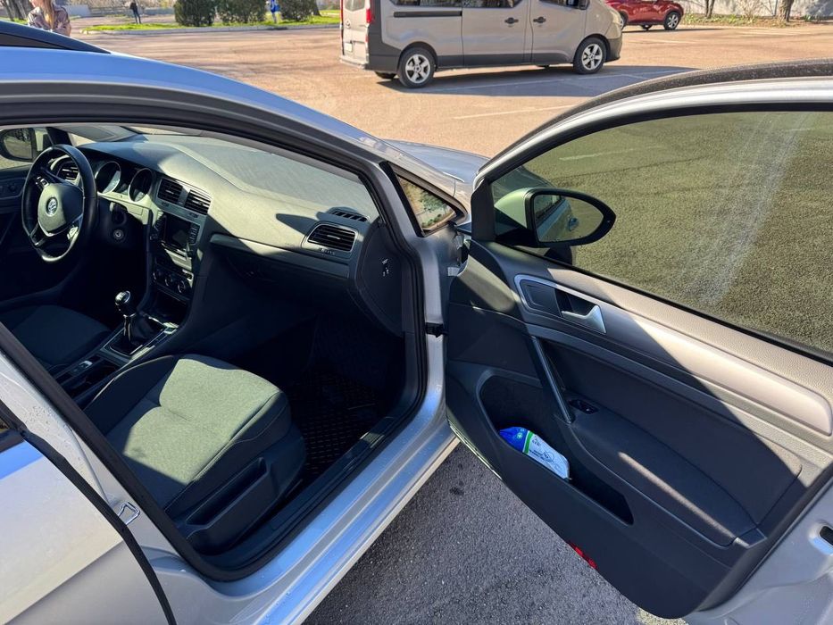 Продам Volkswagen Golf 7 1.6 TDI (механіка, 6-ст.)