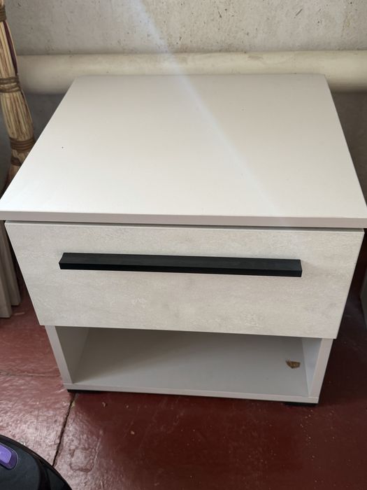 Продам прикроватна тумбочка прикроватка