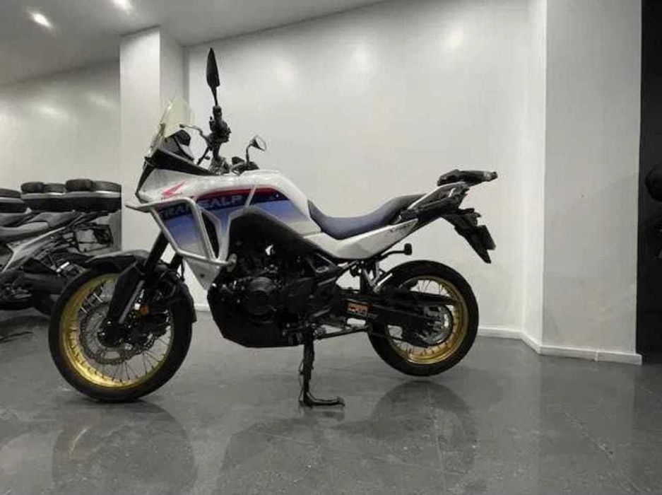 Honda Transalp 750 2023