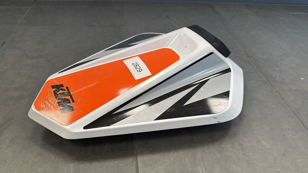 Nakładka Siedzenia Pasażera KTM Duke 125. 2017-23 [2829]