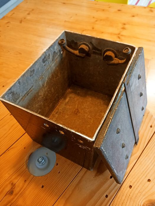 Bateria Tudor Vintage Rara