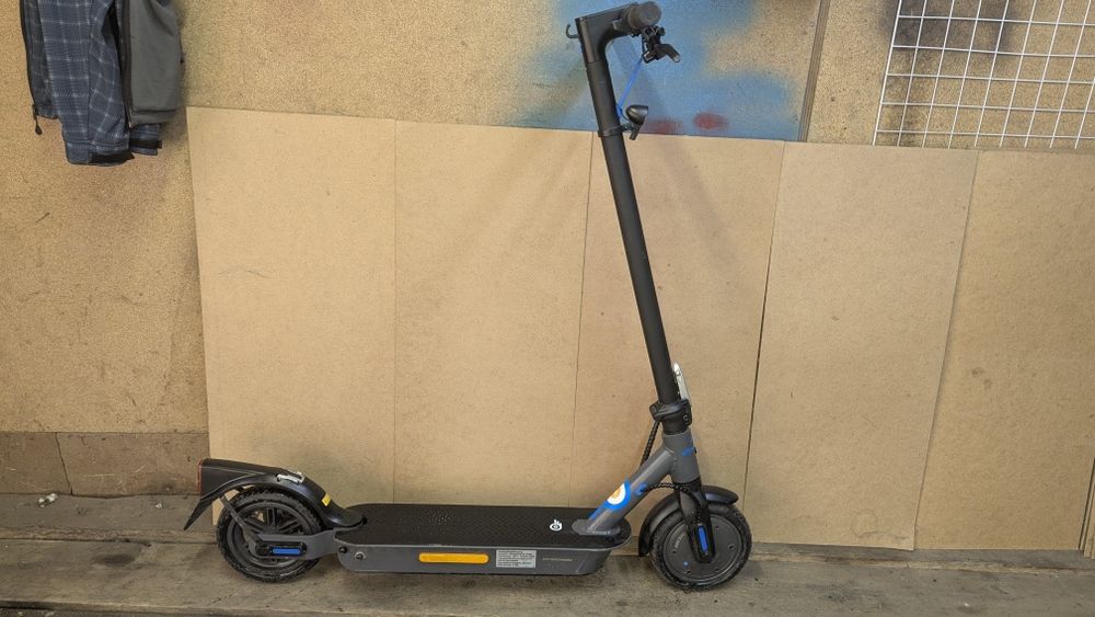 Електросамокат привезений з-за кордону