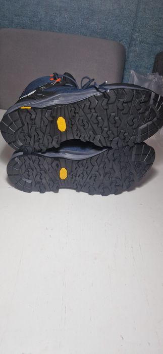 Salewa 42.       .