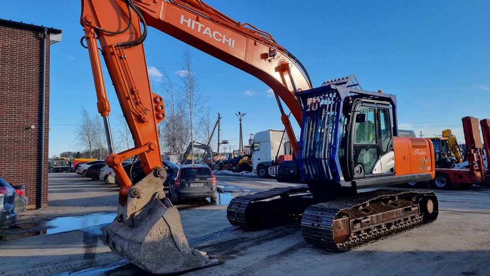 Экскаватор Hitachi ZX 210 LC , 2016