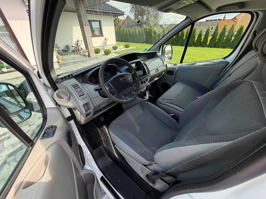 Opel Vivaro / Long / Klima/Lift