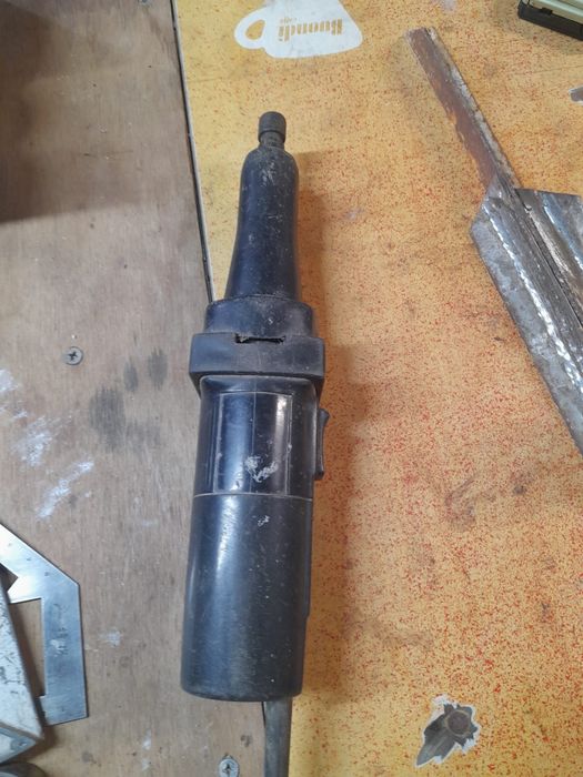 retificadora reta modelo AEG GSL 500 em bom estado