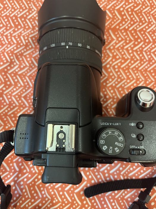 Máquina Fotográfica Leica V Lux 1