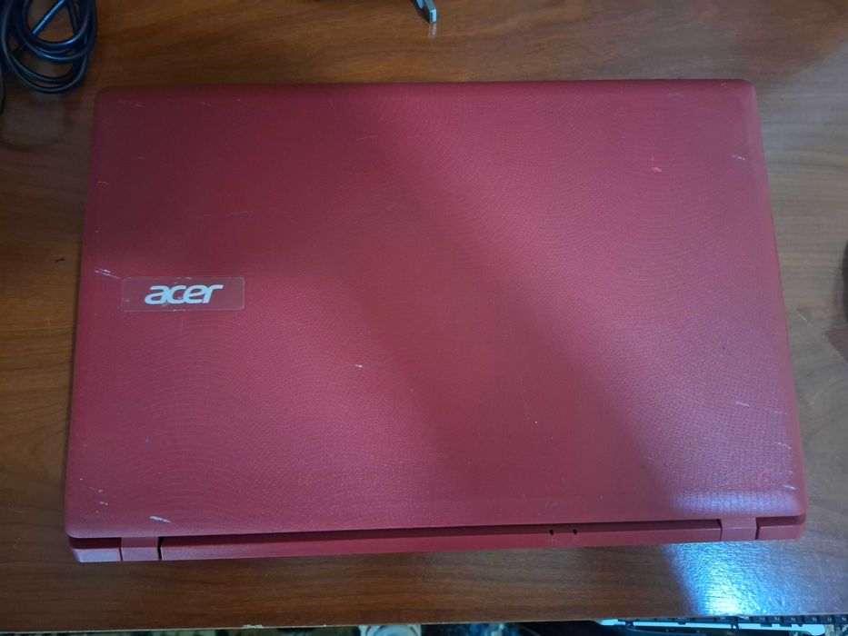 Acer Aspire Vermelho | 8GB RAM | Windows 11 | Pronto a Usar