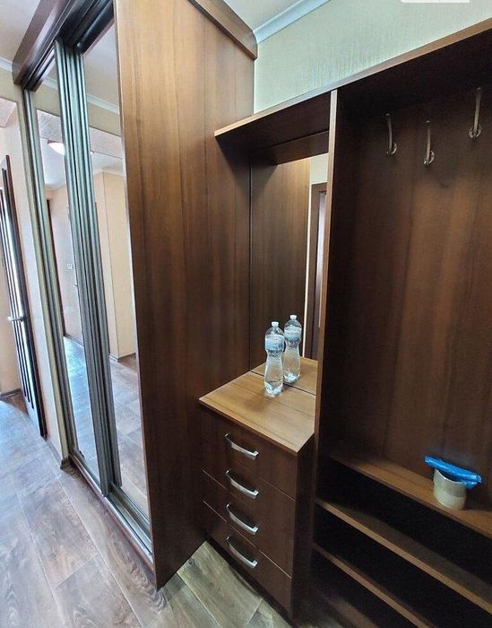 Продається 2-х кімнатна квартира з ремонтом в Центрі