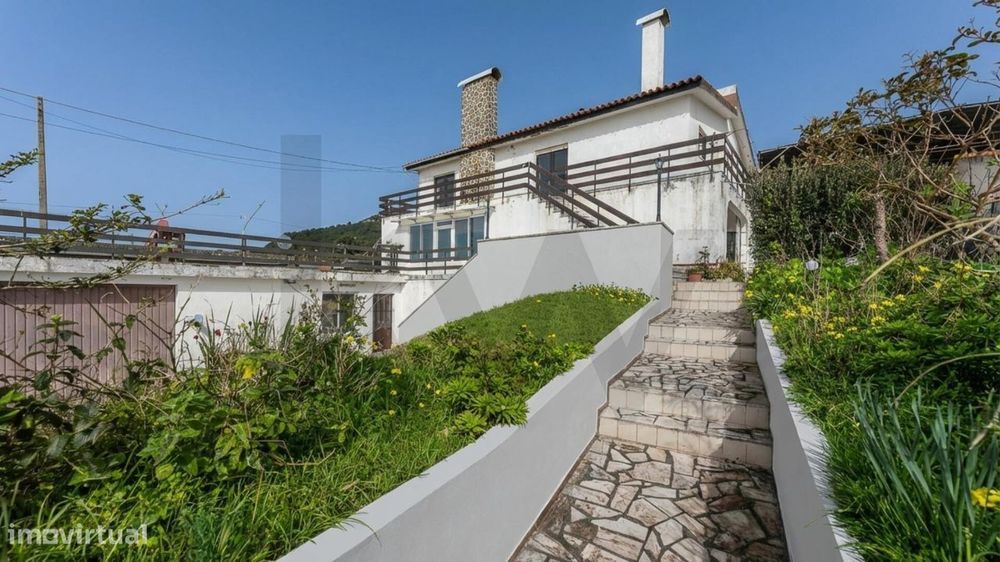 Moradia T6 com varanda e terraço, vista mar em Vila Praia de Âncora