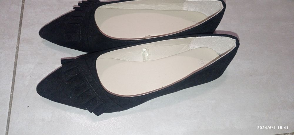 Czarne baleriny nowe 37