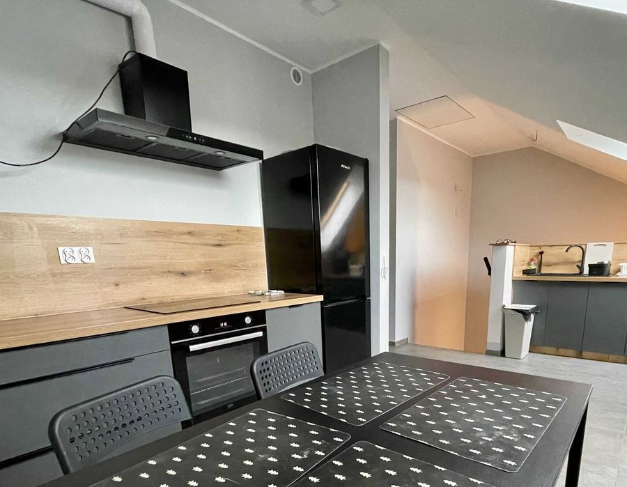 Pokoje / mieszkanie  do wynajeci