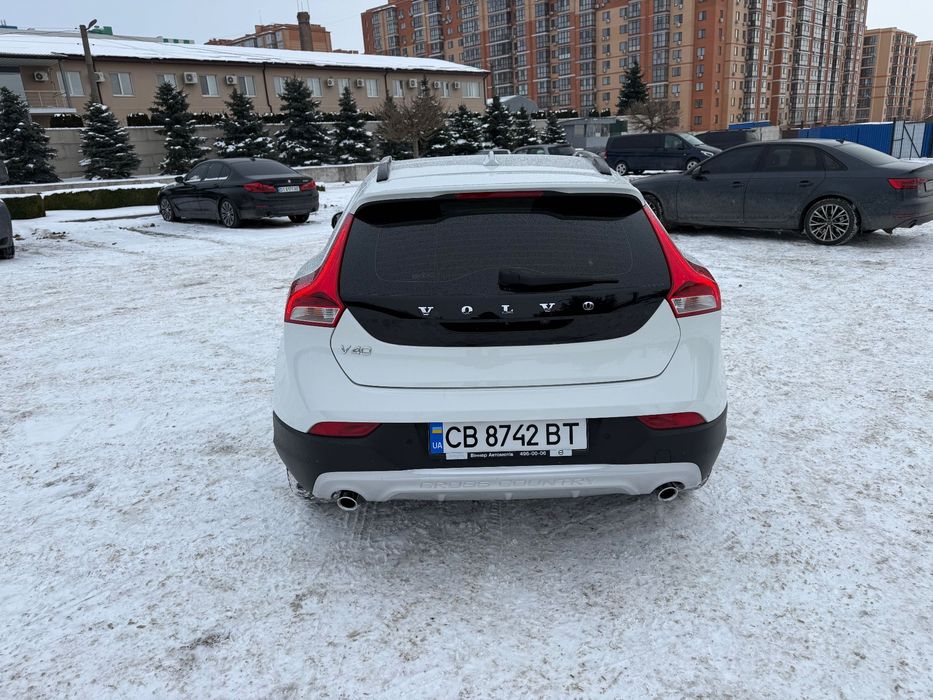 Volvo V-40 Cross Country