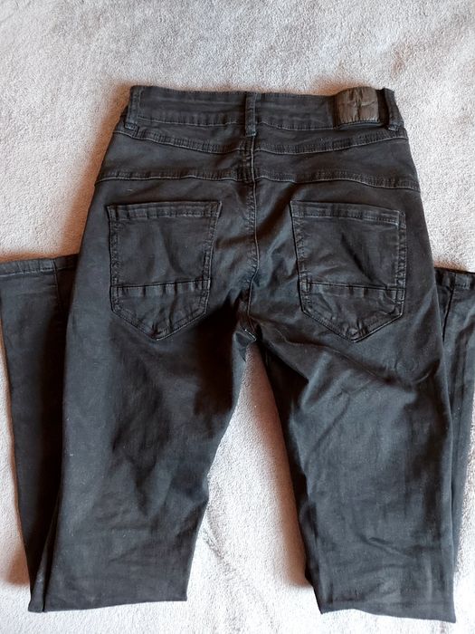 Spodnie dziewczęce 152